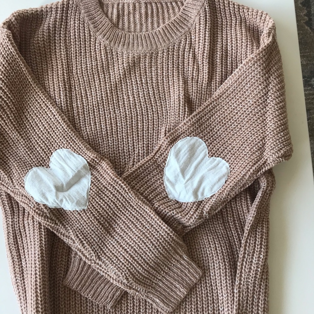 Camel color heart pattern long sleeve sweater - Picture 2 of 4